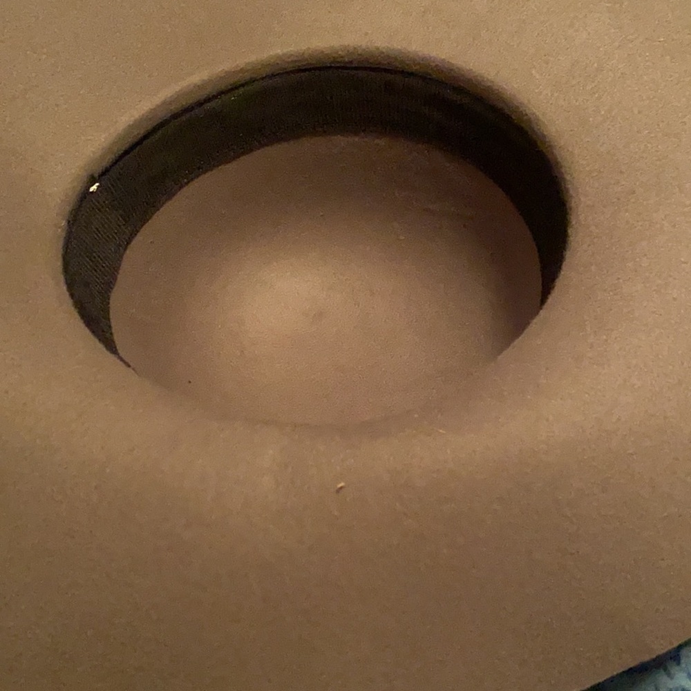 Hat - Picture 3 of 5